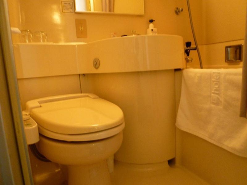 Hotel Com's 3*